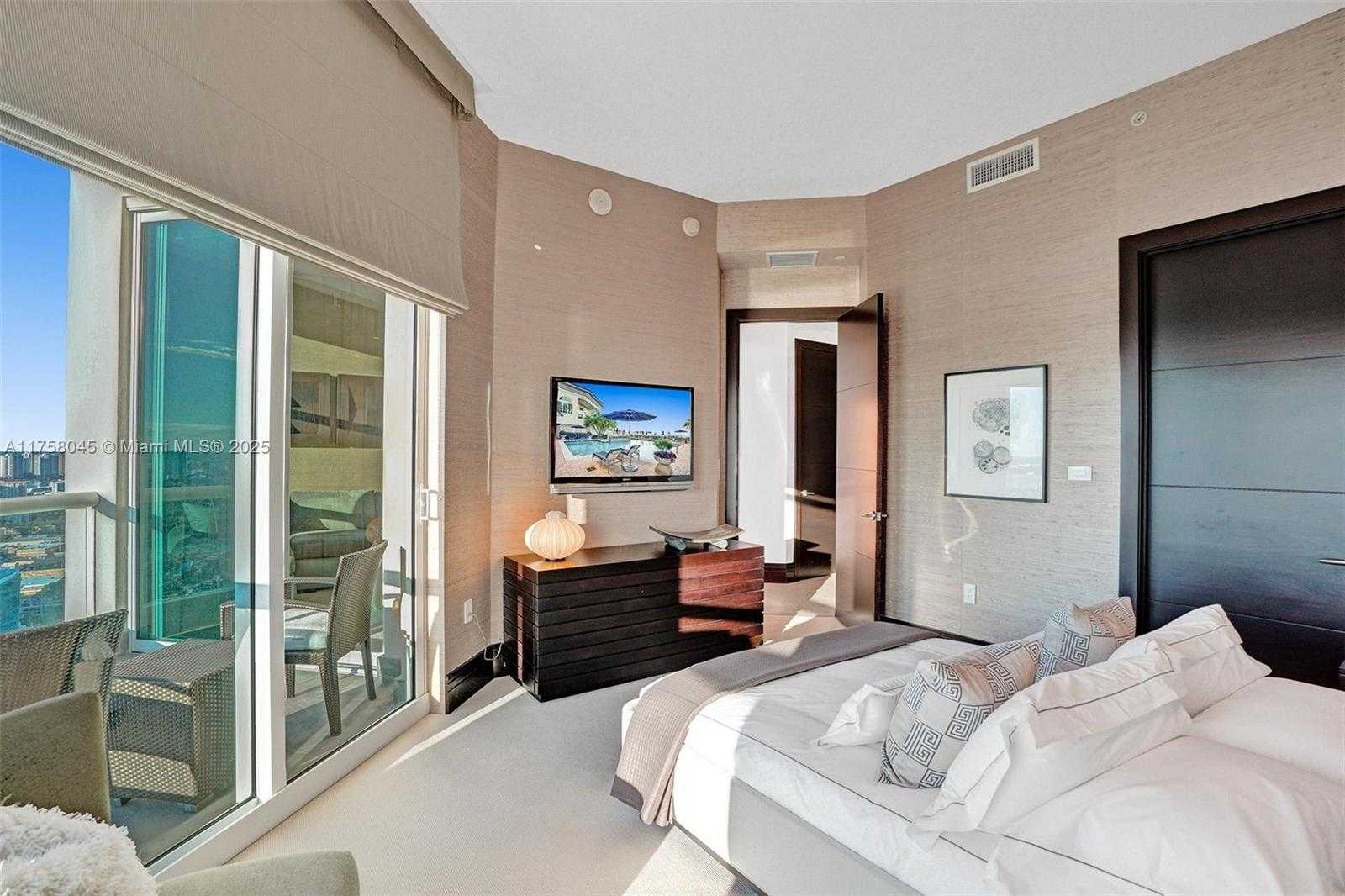 Small Image of 16047 COLLINS AVE #PH3501, Sunny Isles Beach Number 38