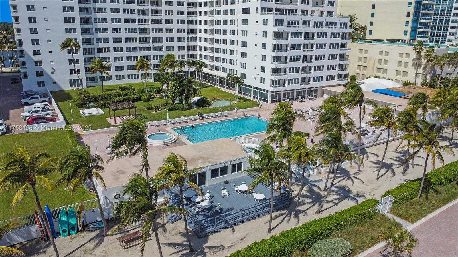 Small Image of 5005 COLLINS AVE #325, Miami Beach Number 19