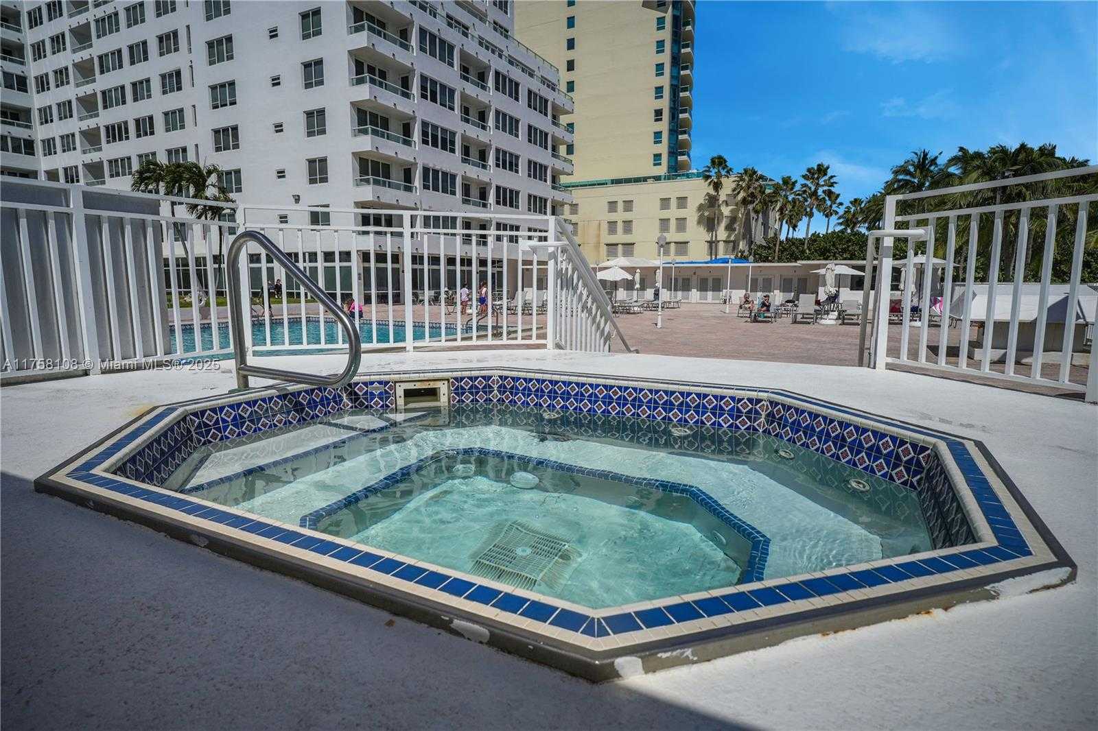 Small Image of 5005 COLLINS AVE #325, Miami Beach Number 21