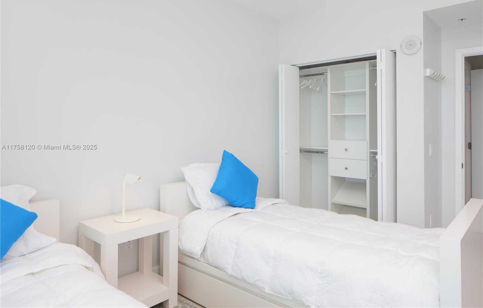 Small Image of 6700 INDIAN CREEK DR #PH5, Miami Beach Number 21
