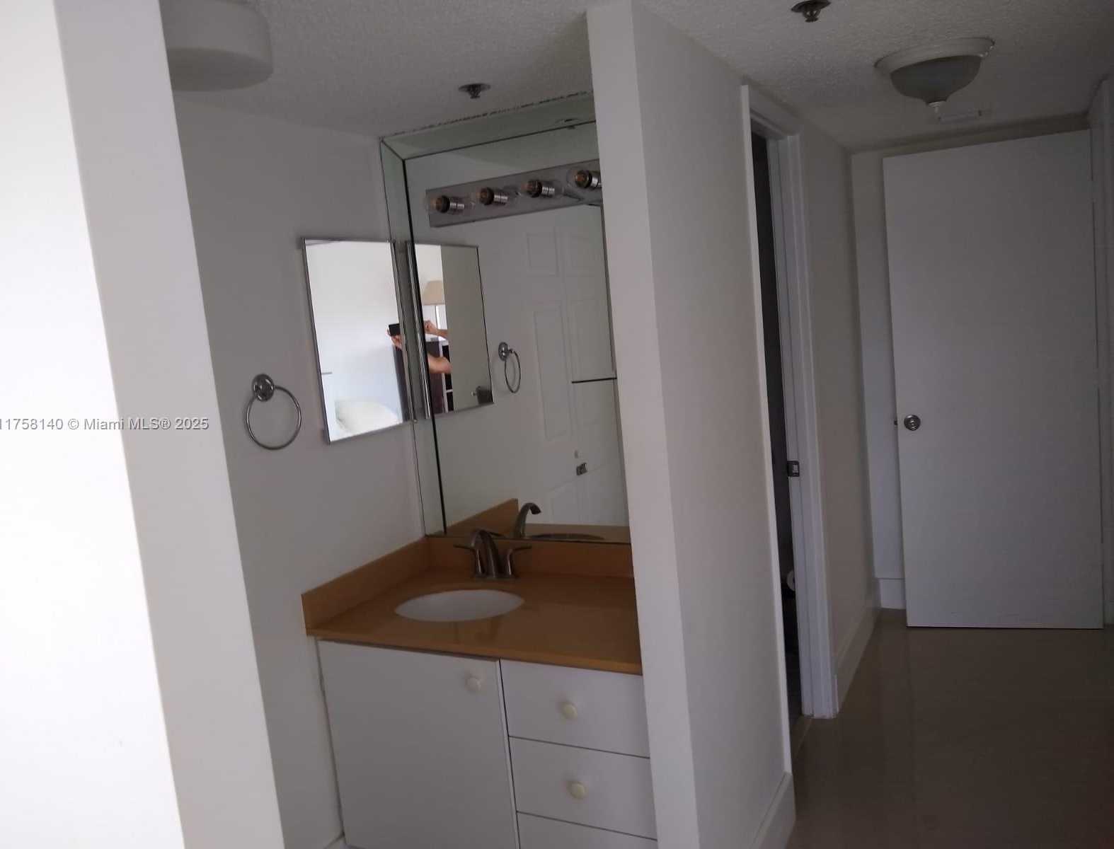 Small Image of 20225 NORTH EAST 34TH CT #2318, Aventura Number 11