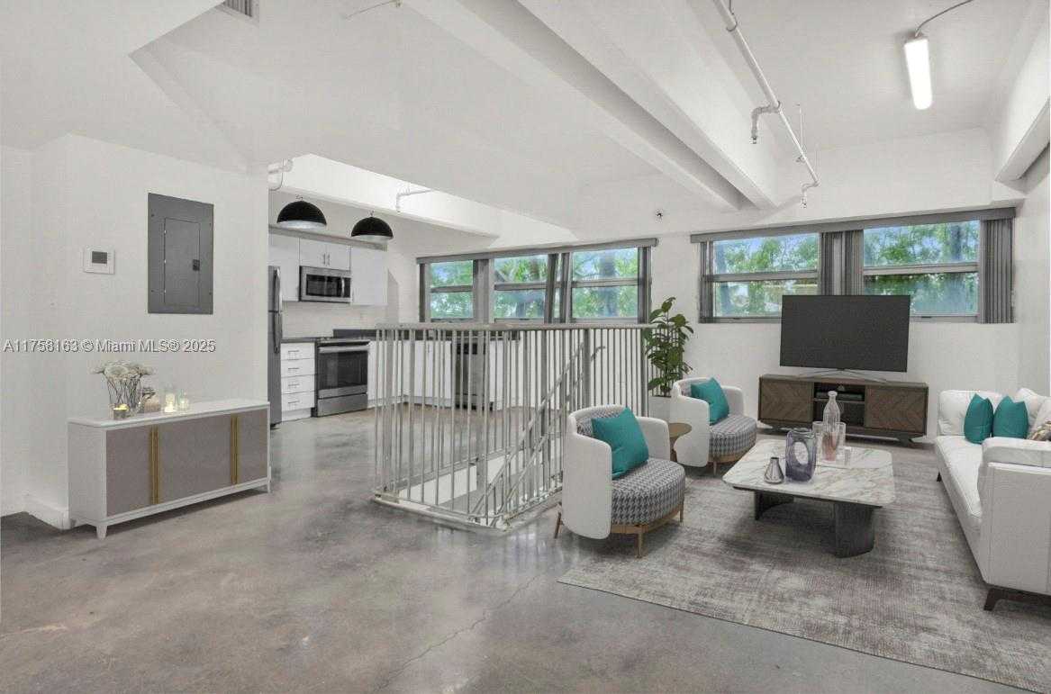 Small Image of 4332 COLLINS AVE #203, Miami Beach Number 7