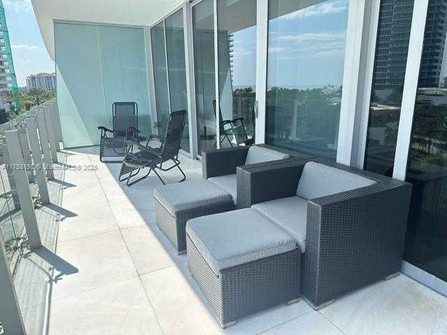 Small Image of 1 COLLINS AVE #602, Miami Beach Number 3