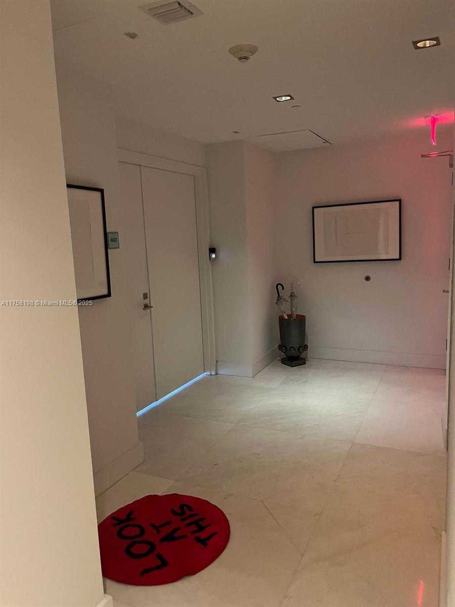 Small Image of 1 COLLINS AVE #602, Miami Beach Number 5
