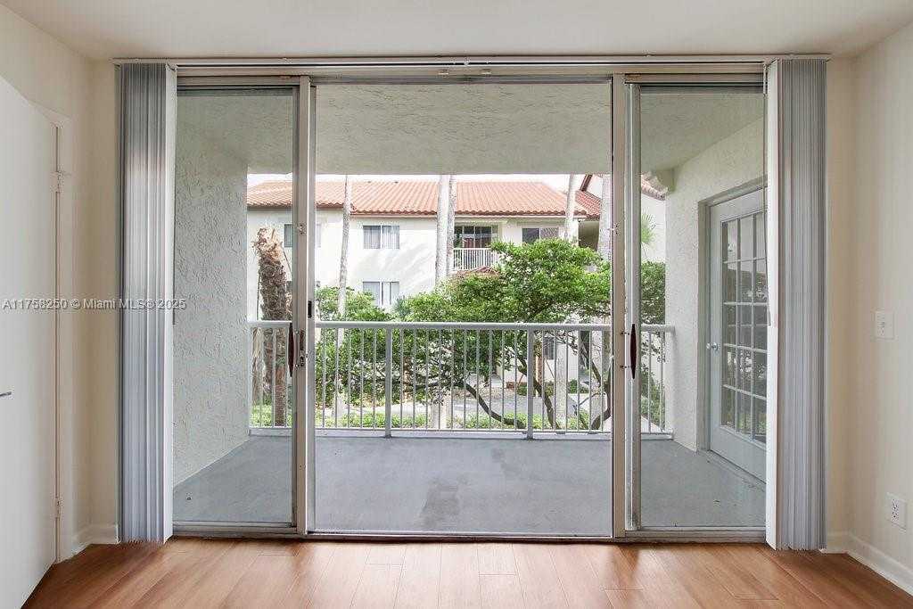 Small Image of 3605 NORTH EAST 207TH ST #2214, Aventura Number 10