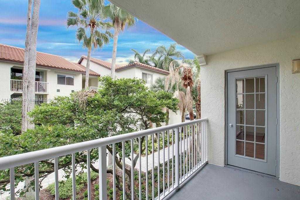 Small Image of 3605 NORTH EAST 207TH ST #2214, Aventura Number 11