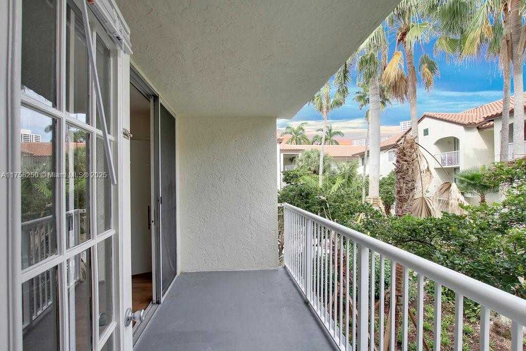 Small Image of 3605 NORTH EAST 207TH ST #2214, Aventura Number 12