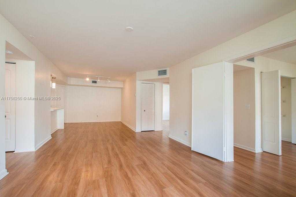Small Image of 3605 NORTH EAST 207TH ST #2214, Aventura Number 14