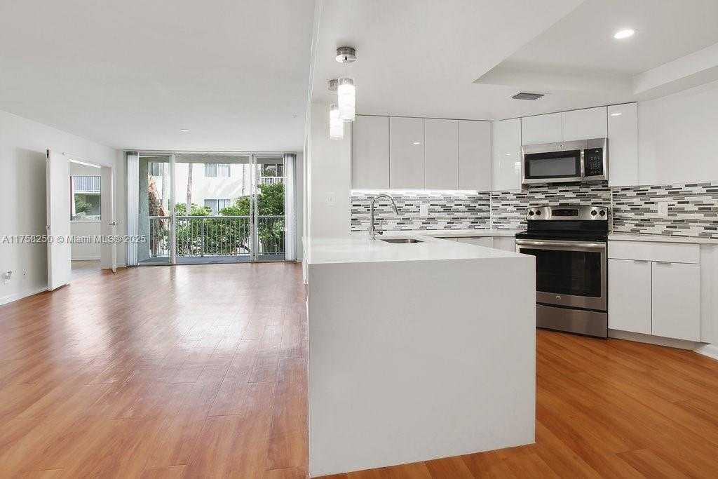 Small Image of 3605 NORTH EAST 207TH ST #2214, Aventura Number 2
