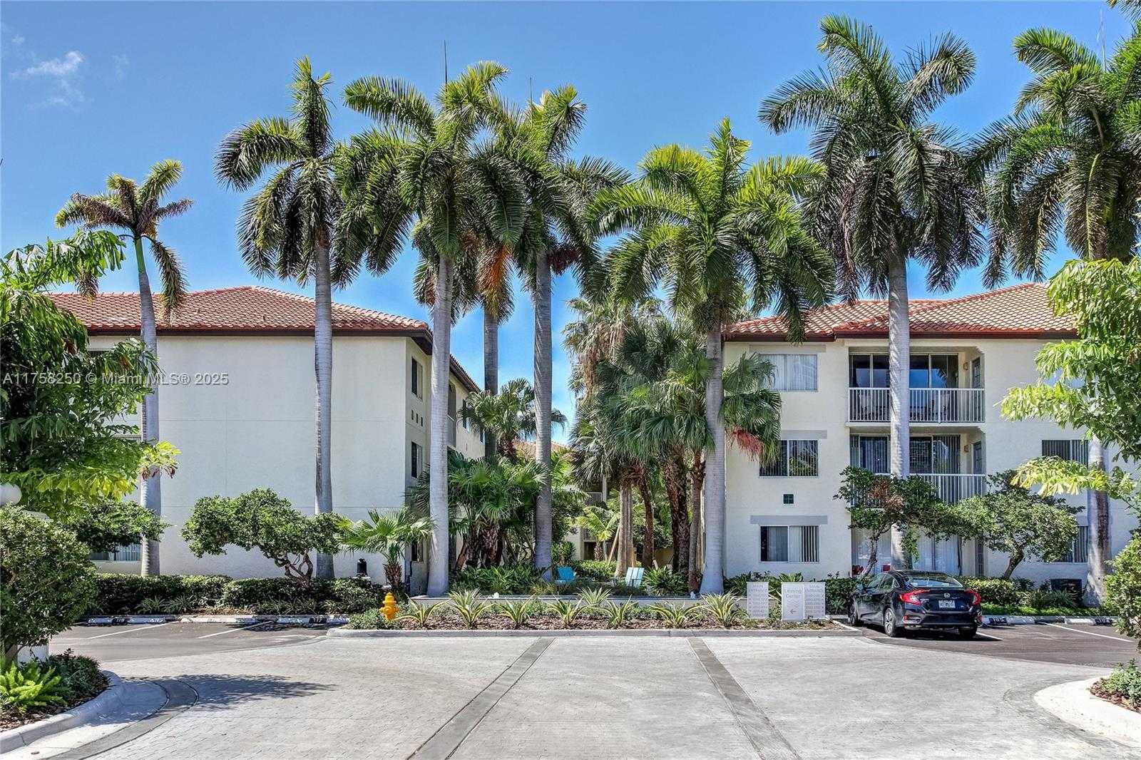 Small Image of 3605 NORTH EAST 207TH ST #2214, Aventura Number 45