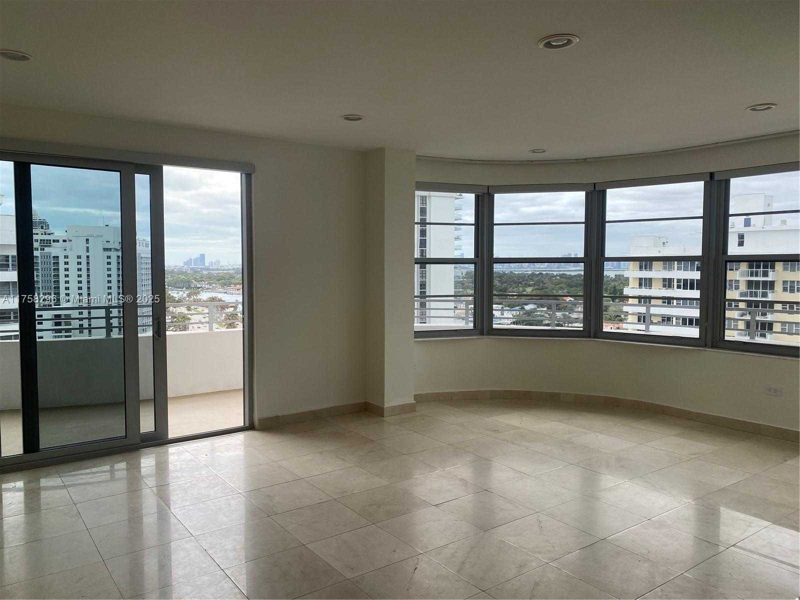 Small Image of 5555 COLLINS AVE #17A, Miami Beach Number 11