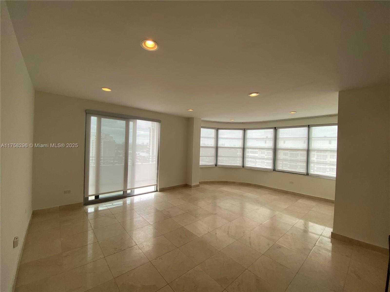 Small Image of 5555 COLLINS AVE #17A, Miami Beach Number 13