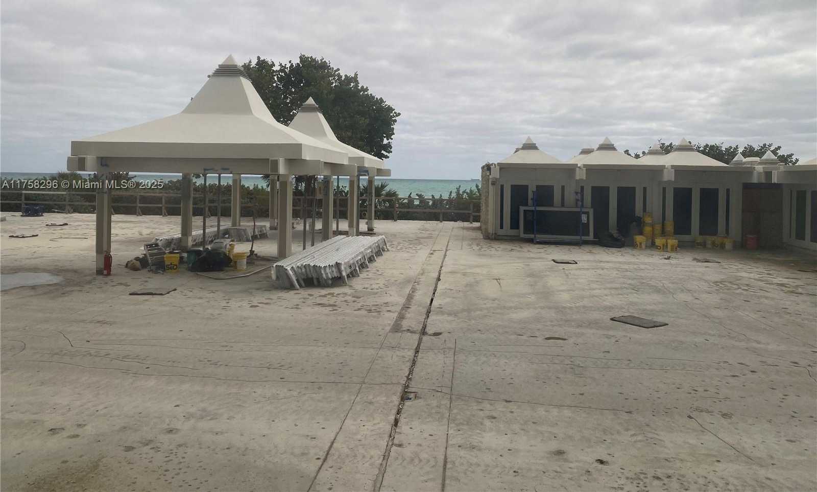 Small Image of 5555 COLLINS AVE #17A, Miami Beach Number 26
