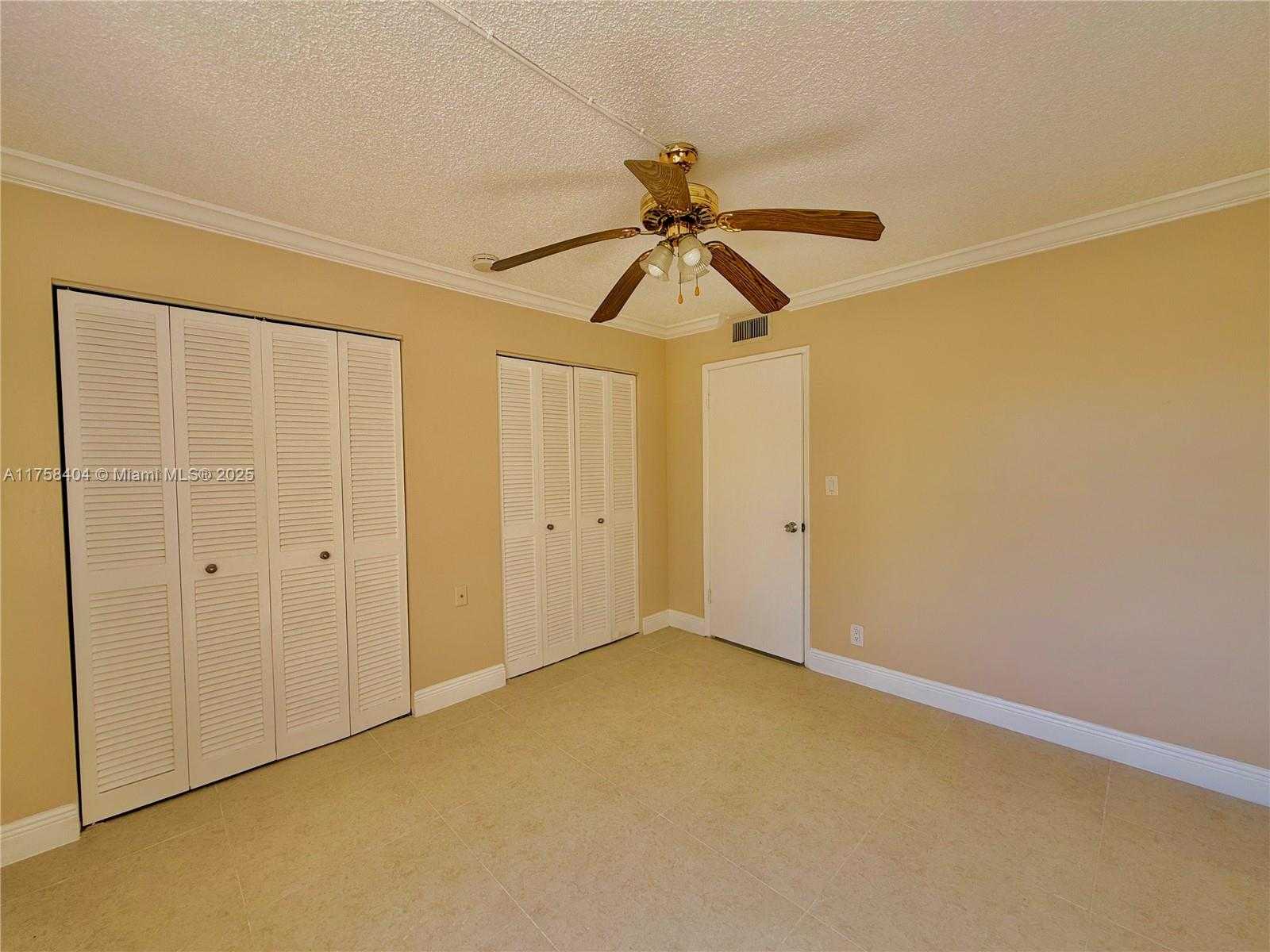 Small Image of 920 NORTH EAST 199TH ST #4J, Miami Number 13