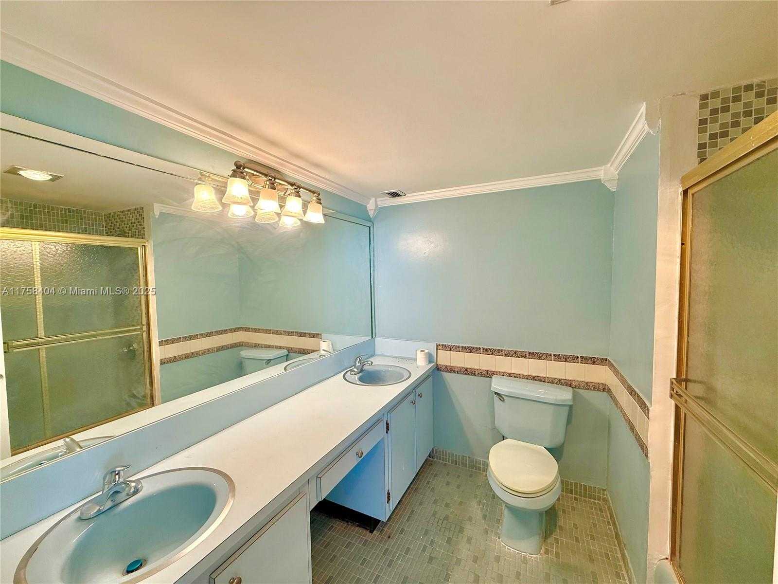 Small Image of 920 NORTH EAST 199TH ST #4J, Miami Number 17