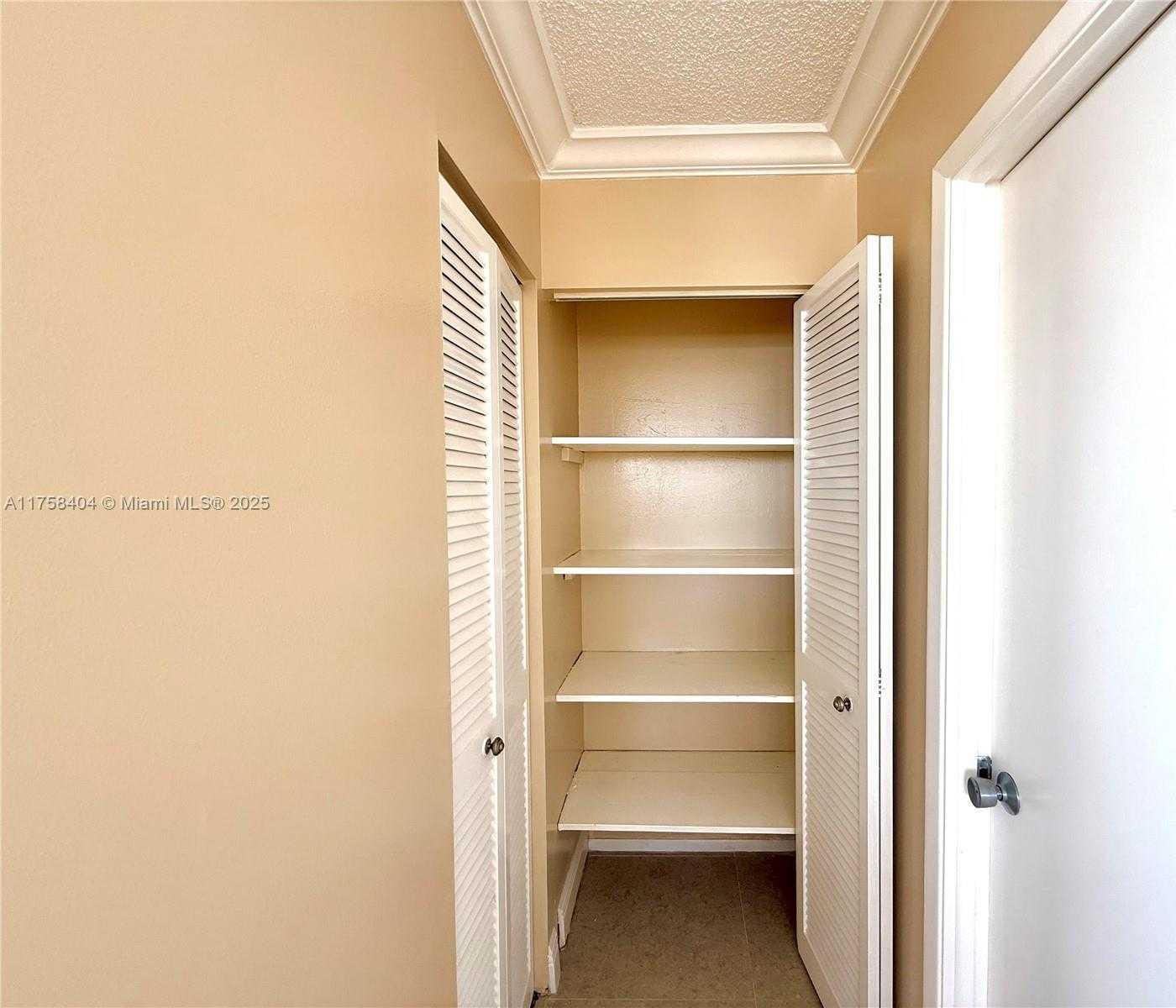 Small Image of 920 NORTH EAST 199TH ST #4J, Miami Number 21