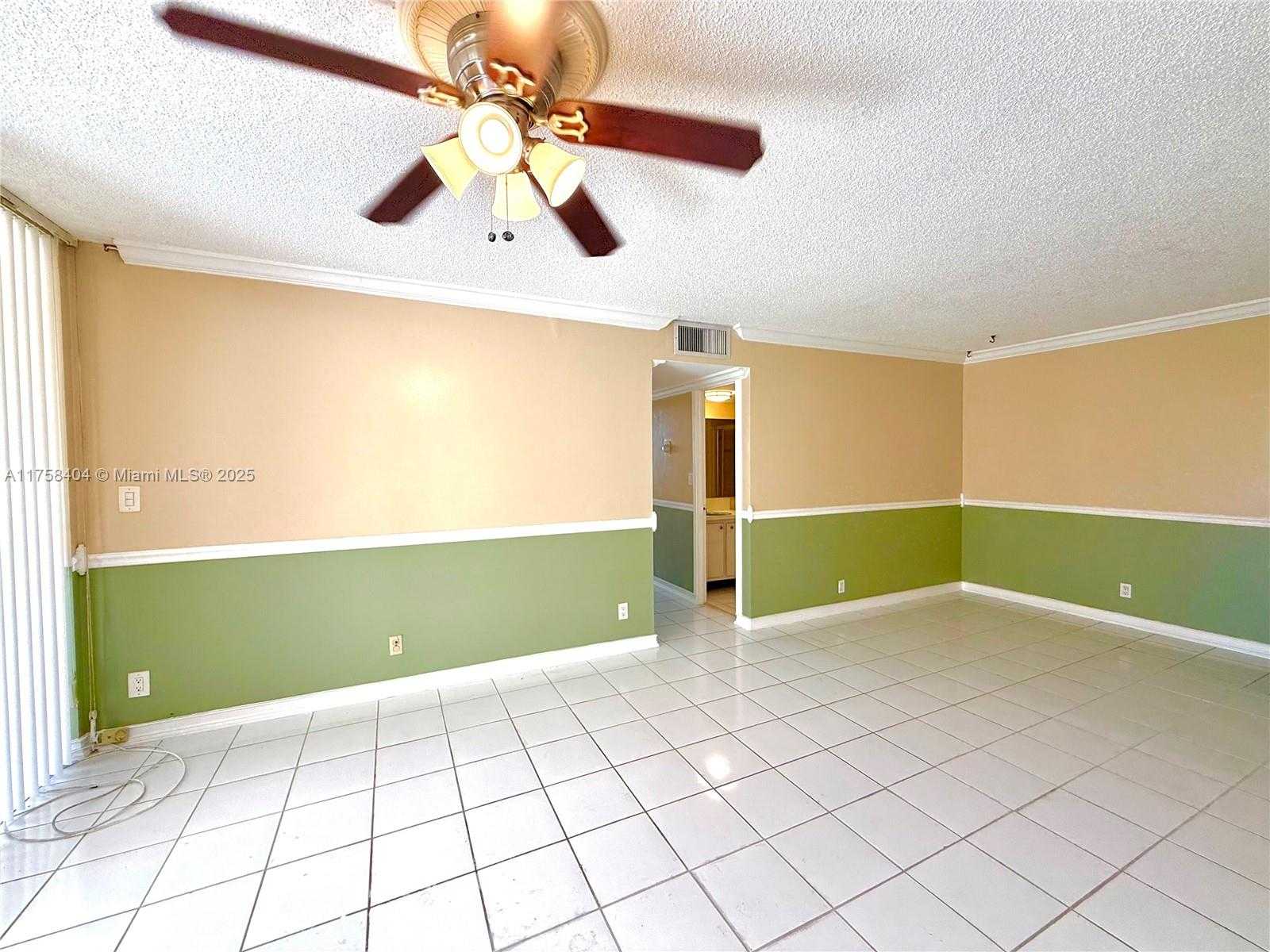 Small Image of 920 NORTH EAST 199TH ST #4J, Miami Number 6
