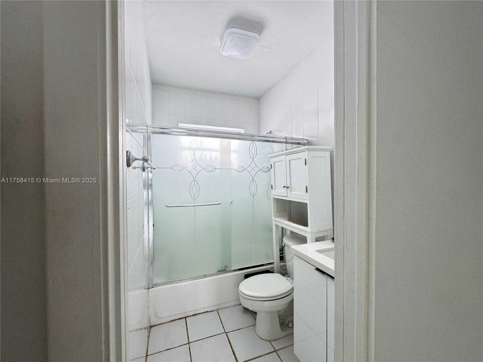 Small Image of 1611 WEST AVE #15, Miami Beach Number 13