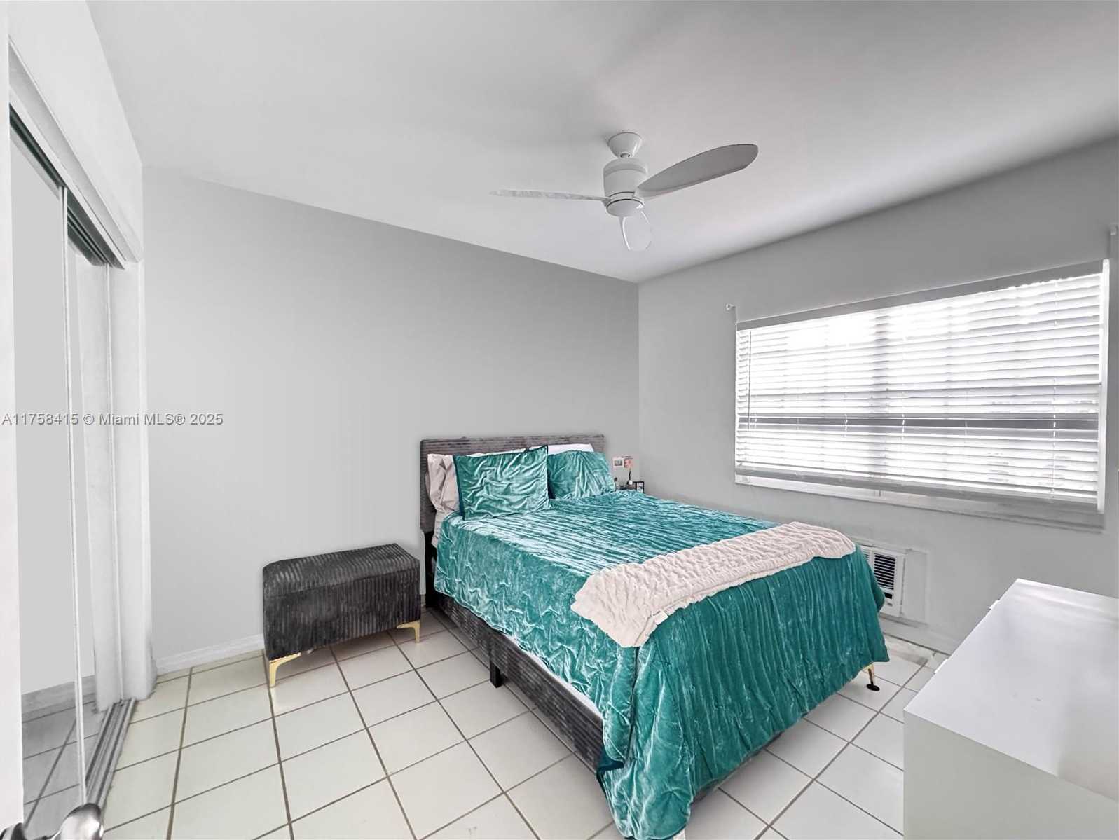 Small Image of 1611 WEST AVE #15, Miami Beach Number 16