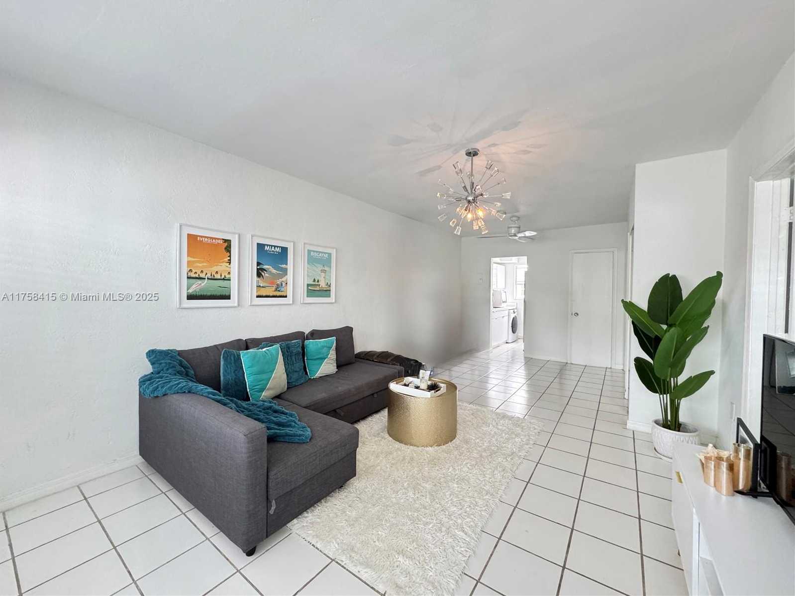 Small Image of 1611 WEST AVE #15, Miami Beach Number 7