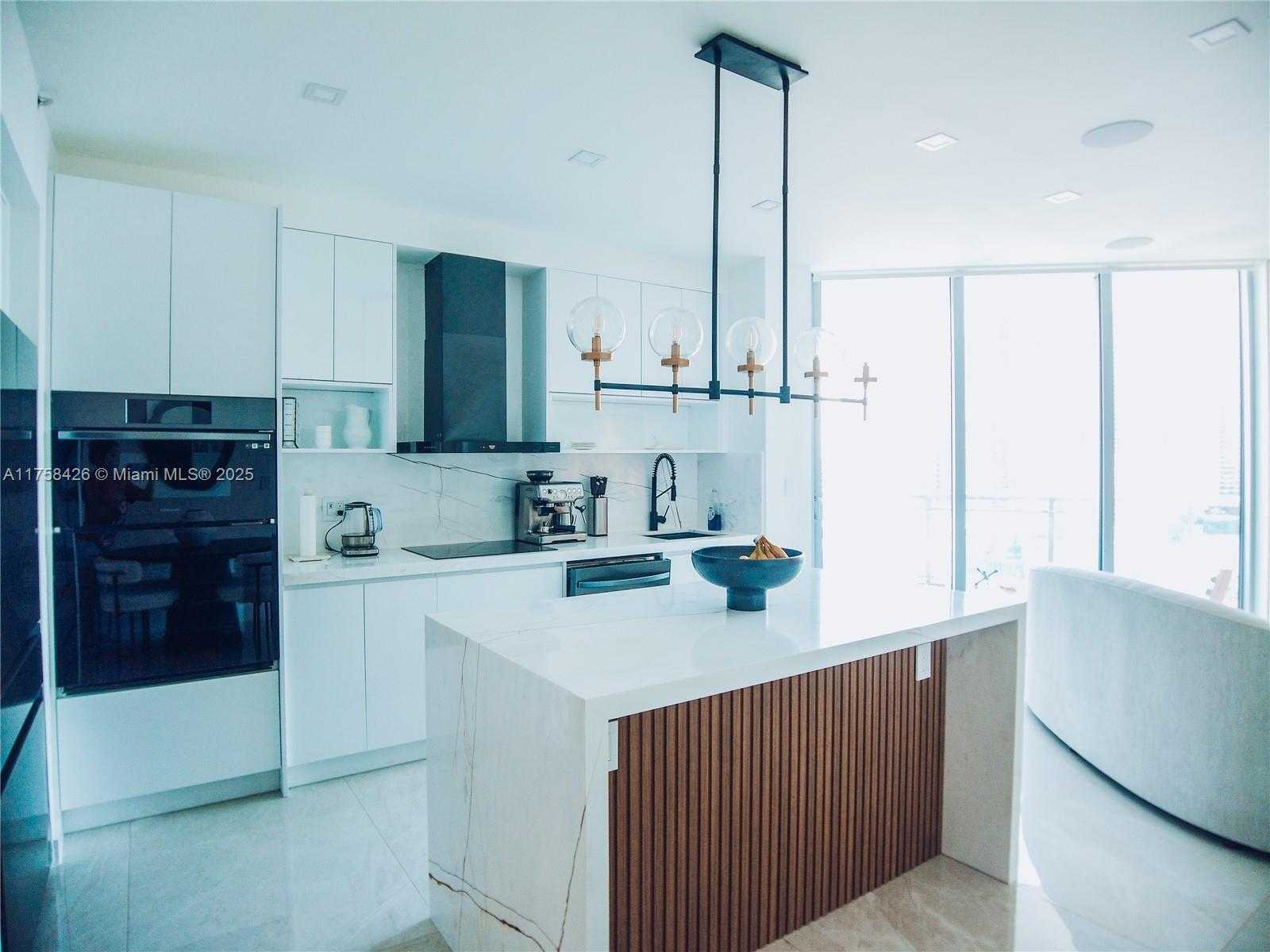 Small Image of 350 SOUTH MIAMI AVE #2314, Miami Number 3