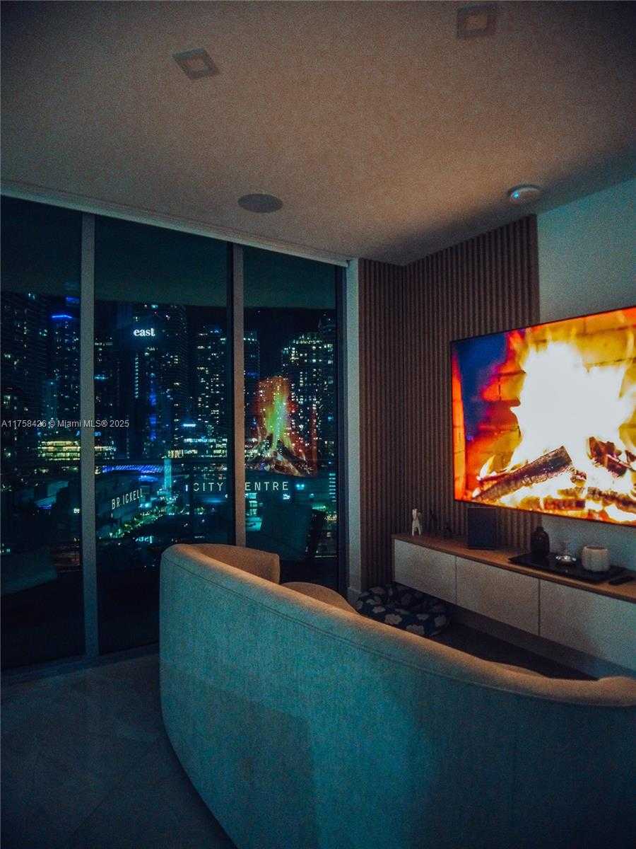 Small Image of 350 SOUTH MIAMI AVE #2314, Miami Number 7