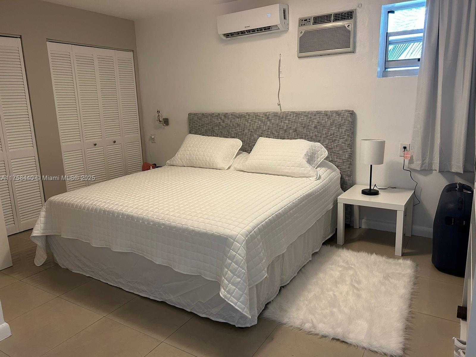 Small Image of 6767 INDIAN CREEK #11, Miami Beach Number 4