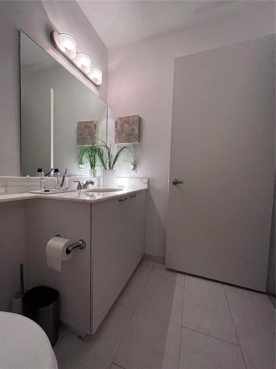 Small Image of 234 NORTH EAST 3RD ST #1004, Miami Number 14
