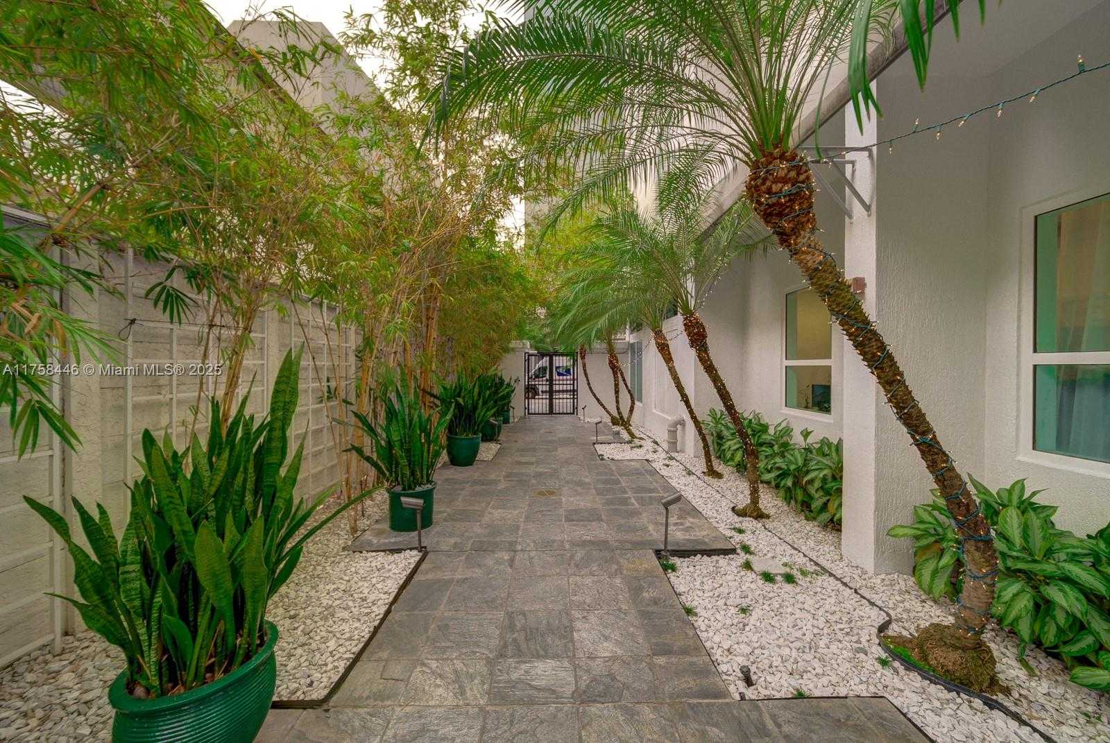 Small Image of 234 NORTH EAST 3RD ST #1004, Miami Number 31