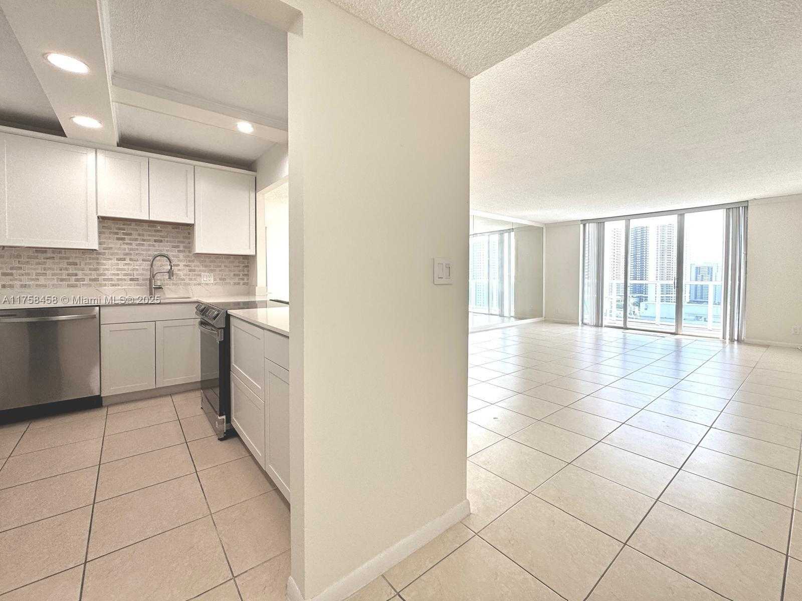 Small Image of 3800 SOUTH OCEAN DR #1707, Hollywood Number 5