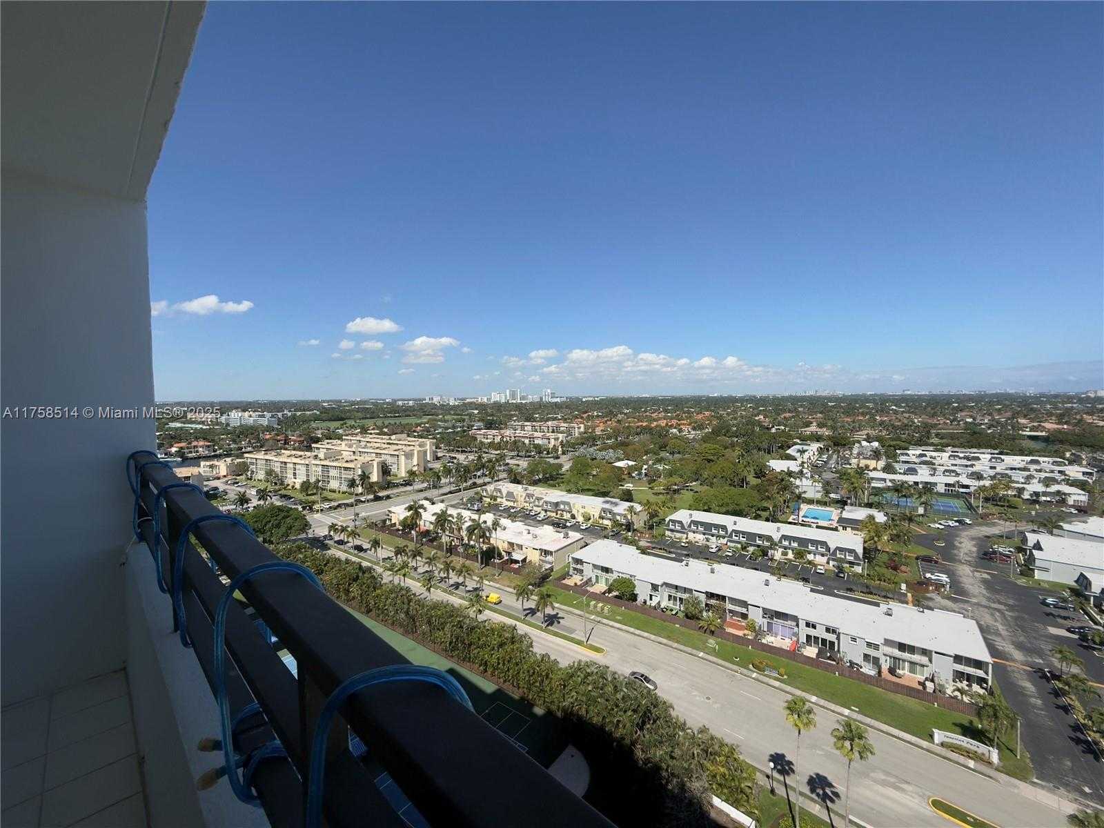Small Image of 2500 PARKVIEW DR #1909, Hallandale Beach Number 11
