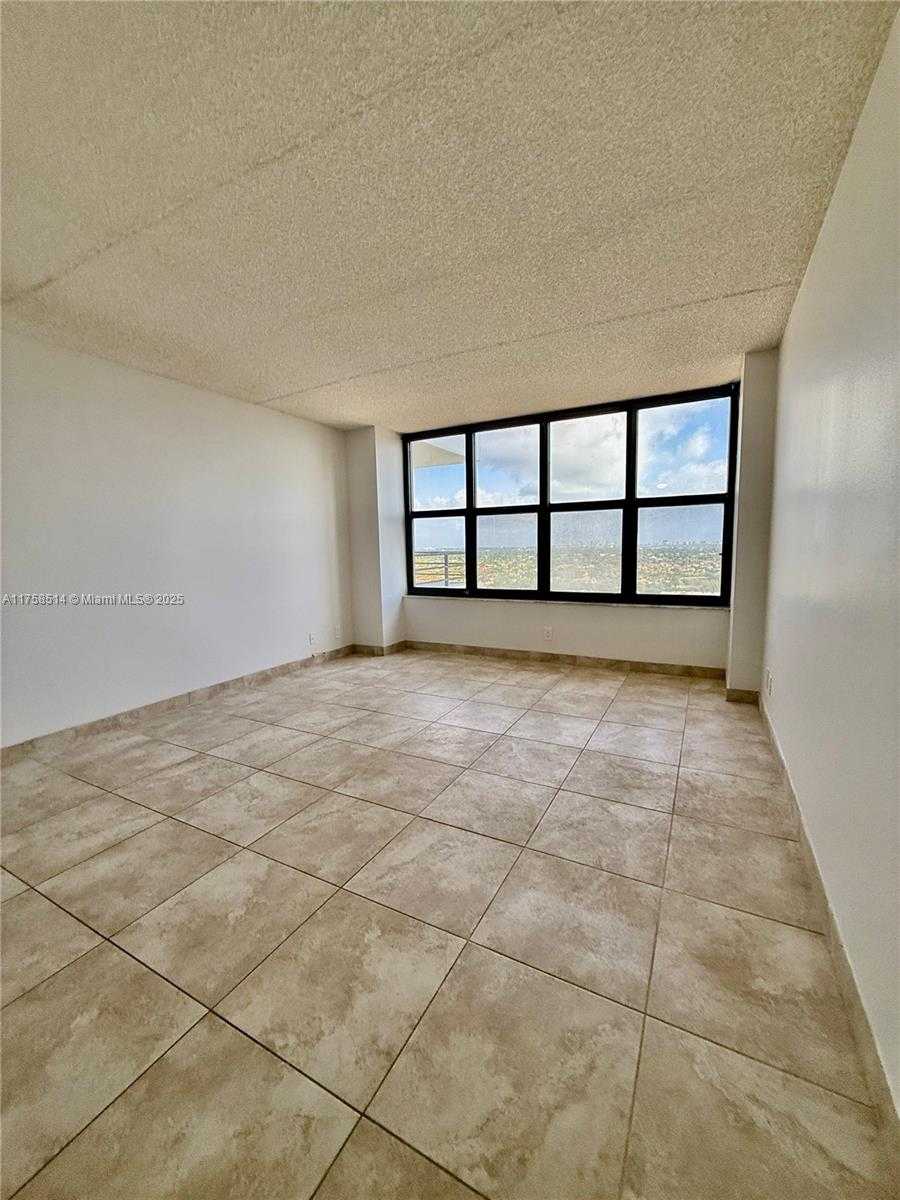 Small Image of 2500 PARKVIEW DR #1909, Hallandale Beach Number 15