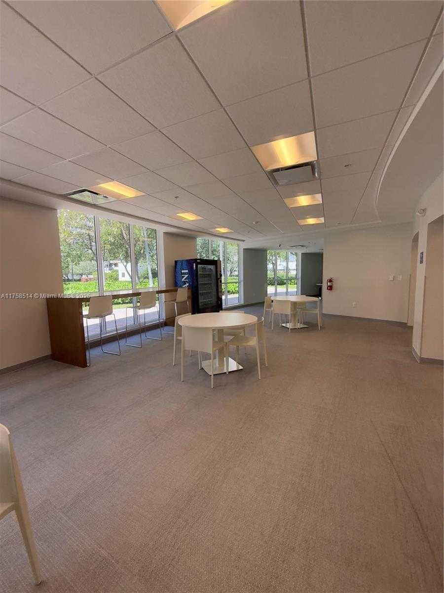 Small Image of 2500 PARKVIEW DR #1909, Hallandale Beach Number 29