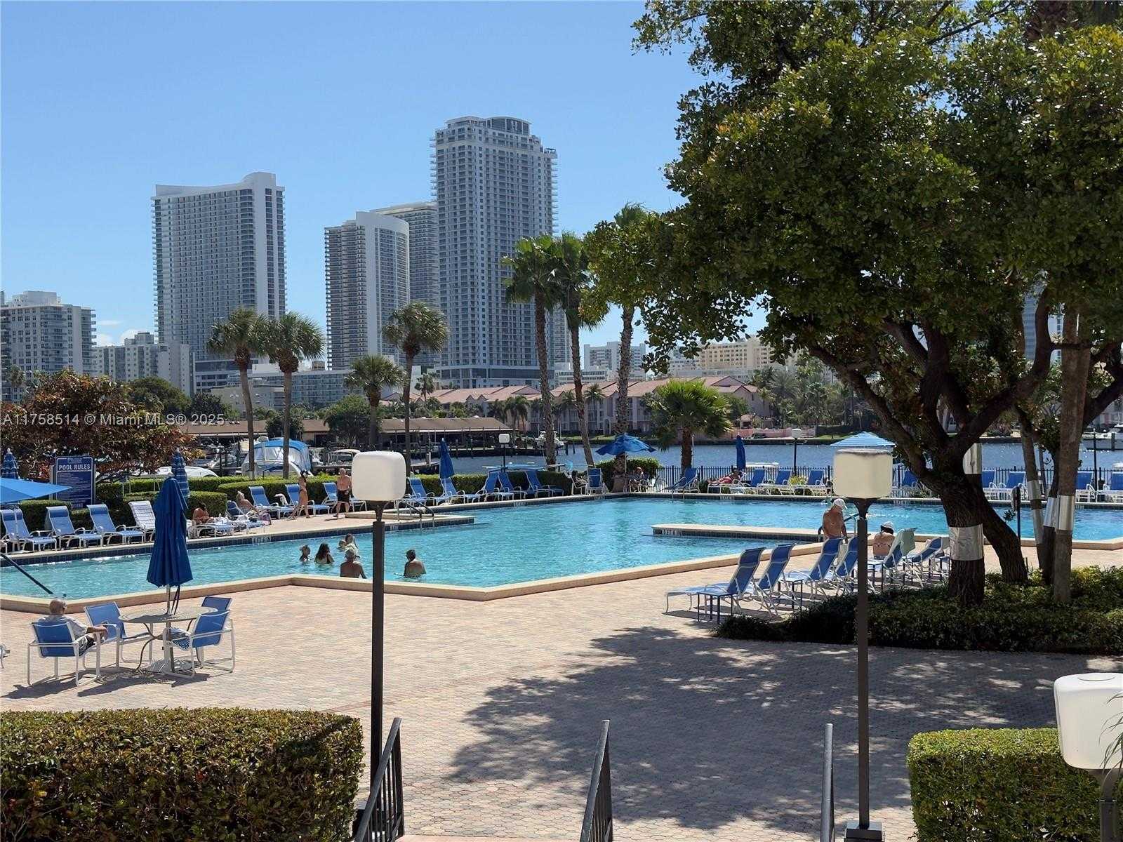 Small Image of 2500 PARKVIEW DR #1909, Hallandale Beach Number 30