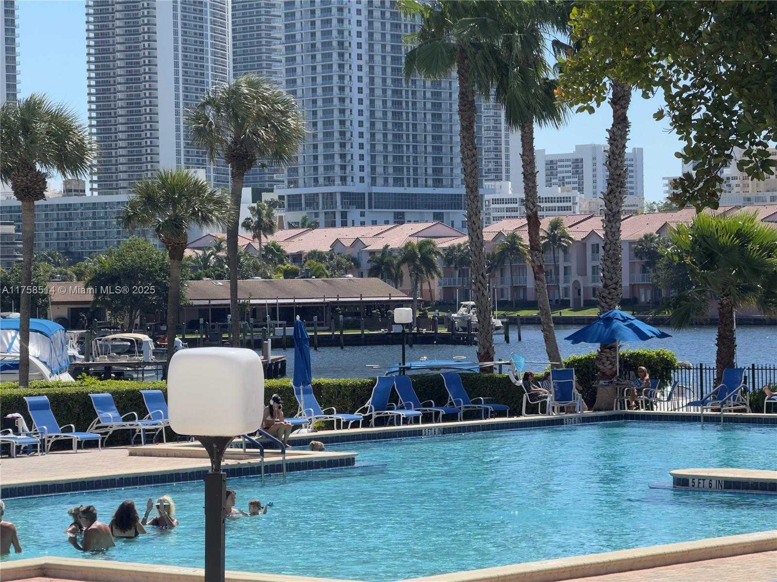 Small Image of 2500 PARKVIEW DR #1909, Hallandale Beach Number 32
