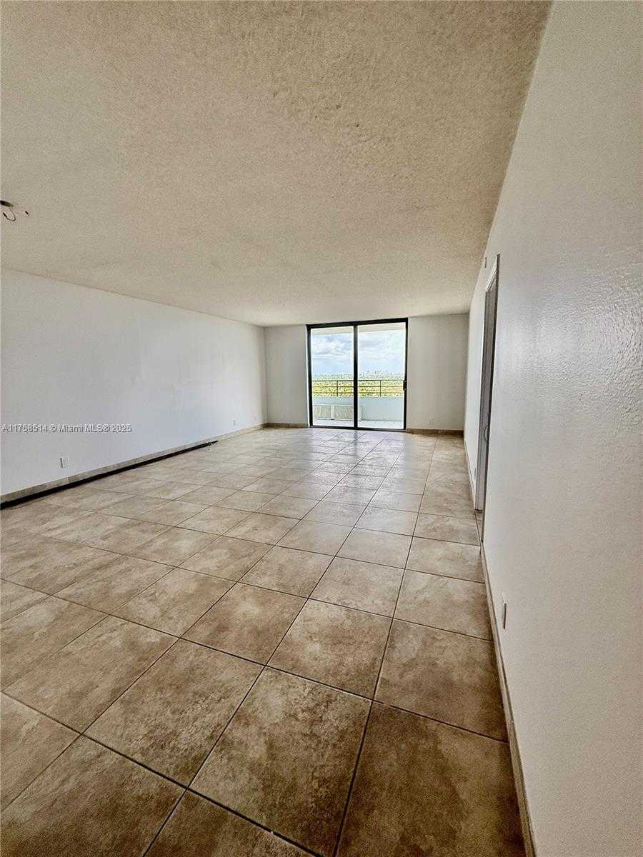 Small Image of 2500 PARKVIEW DR #1909, Hallandale Beach Number 8