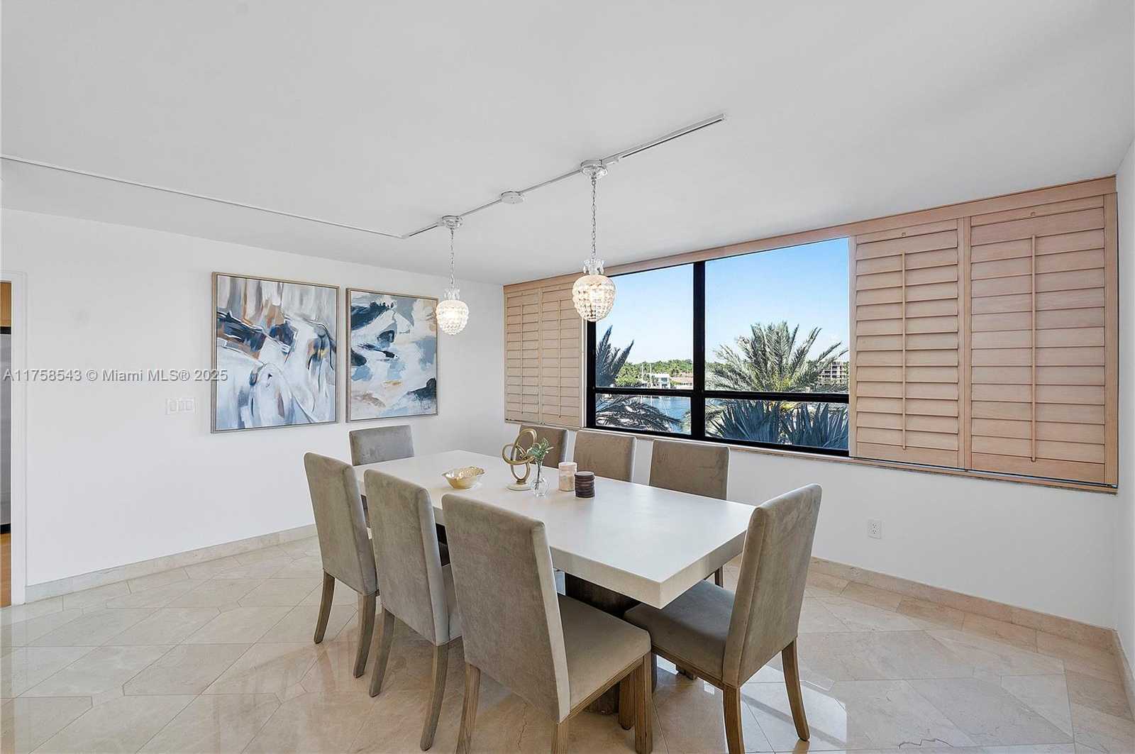 Small Image of 2 Grove Isle Dr, Miami, FL 33133, USA Number 12