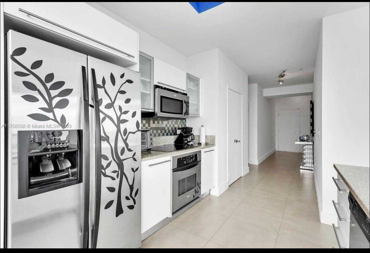 Small Image of 888 BISCAYNE BLVD #4701, Miami Number 16