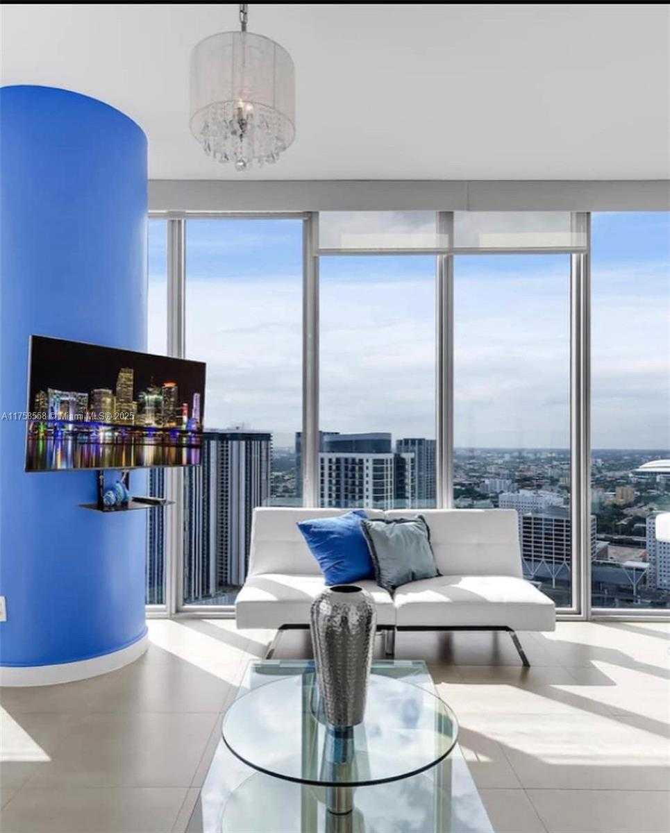 Small Image of 888 BISCAYNE BLVD #4701, Miami Number 25