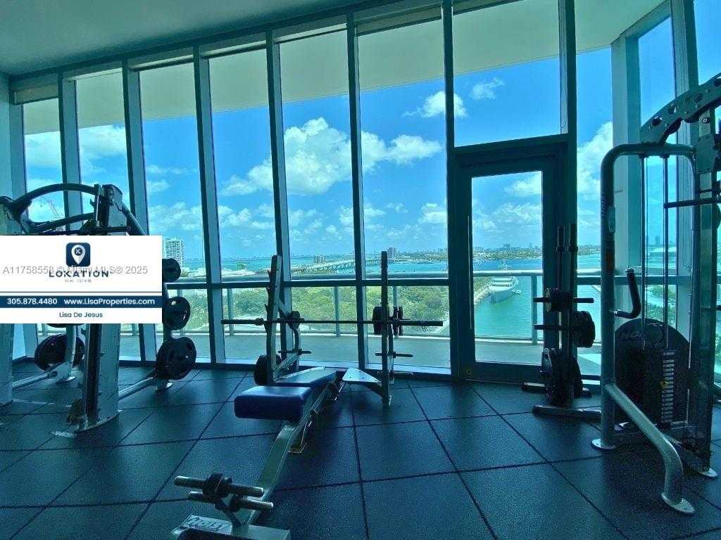 Small Image of 888 BISCAYNE BLVD #4701, Miami Number 34