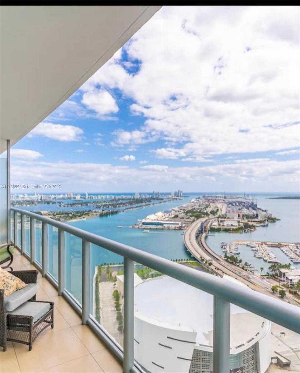 Small Image of 888 BISCAYNE BLVD #4701, Miami Number 8