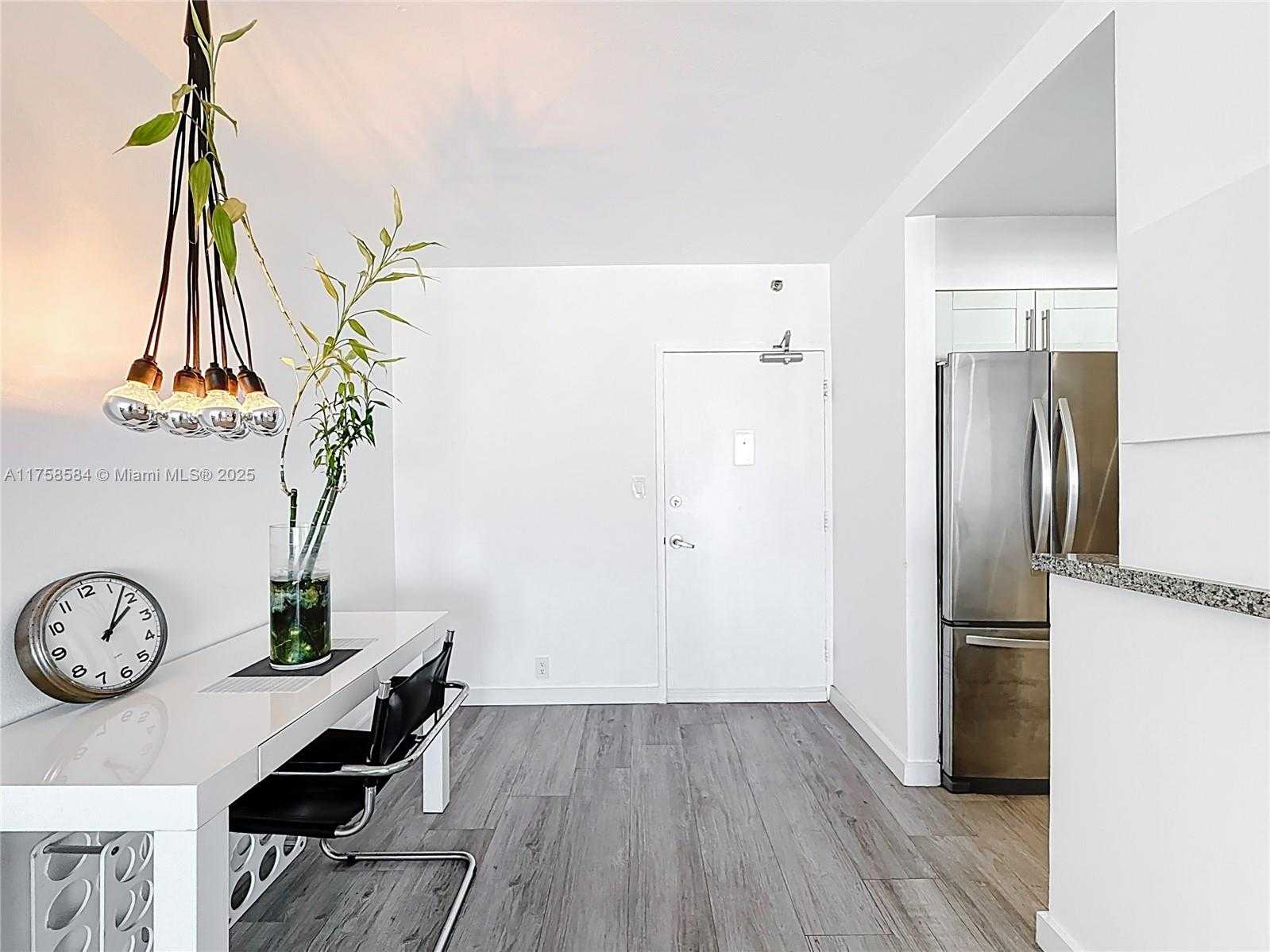 Small Image of 1000 WEST AVE #1409, Miami Beach Number 9