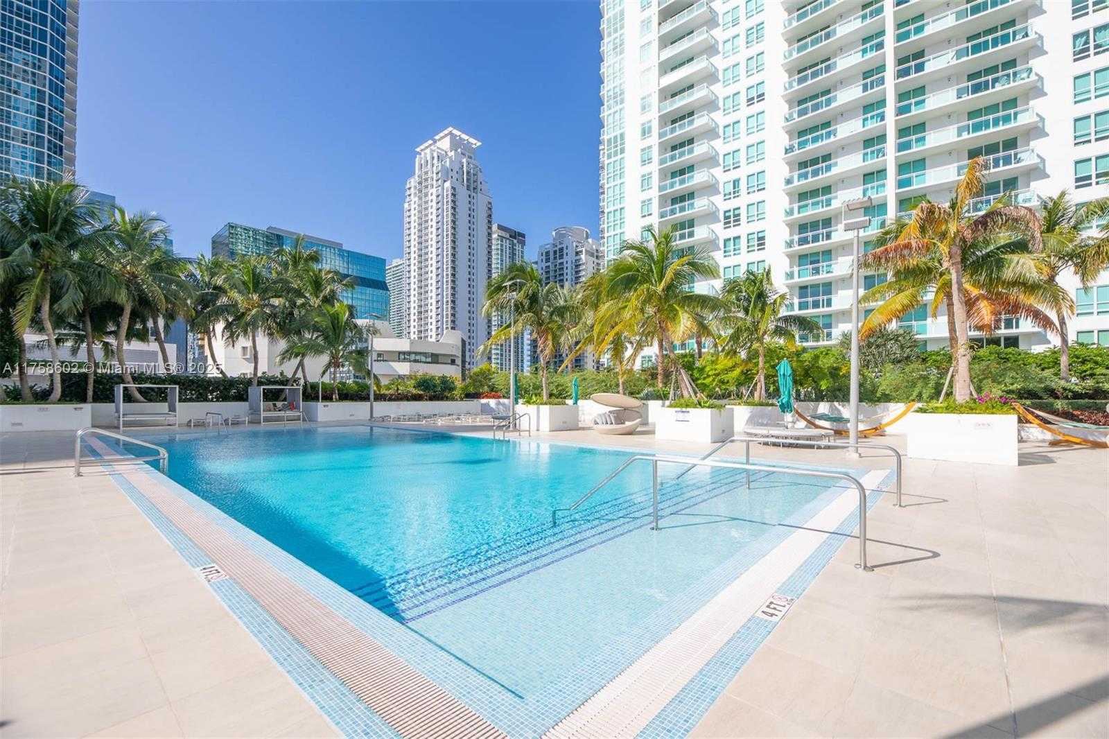 Small Image of 951 Brickell Ave, Miami, FL 33131, USA Number 2