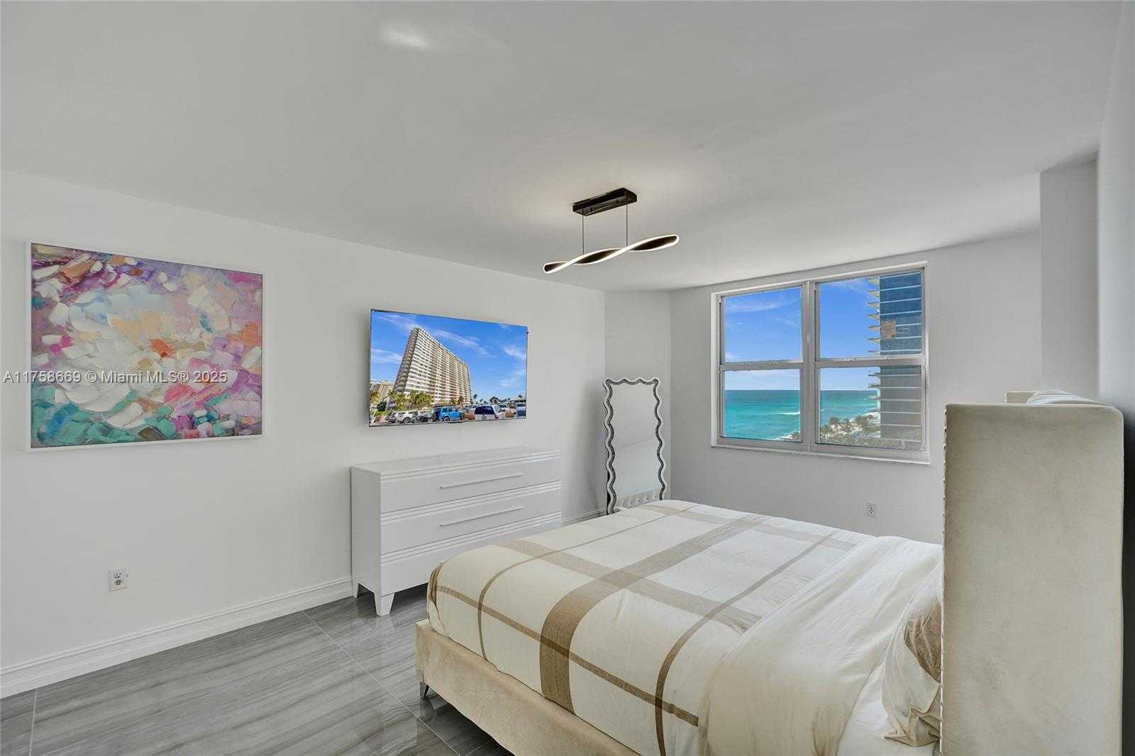 Small Image of 1950 SOUTH OCEAN DR #8J, Hallandale Beach Number 20
