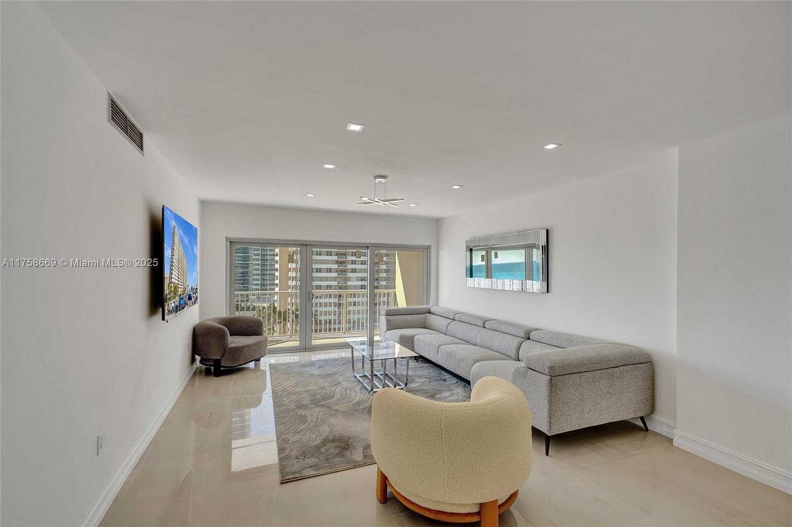 Small Image of 1950 SOUTH OCEAN DR #8J, Hallandale Beach Number 3