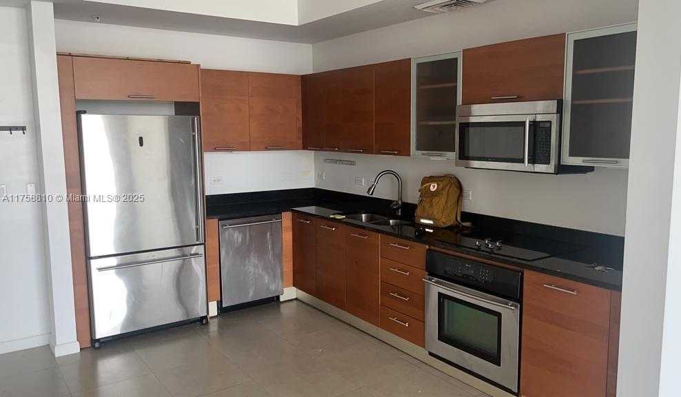 Small Image of 3470 EAST COAST AVE #H2003, Miami Number 4