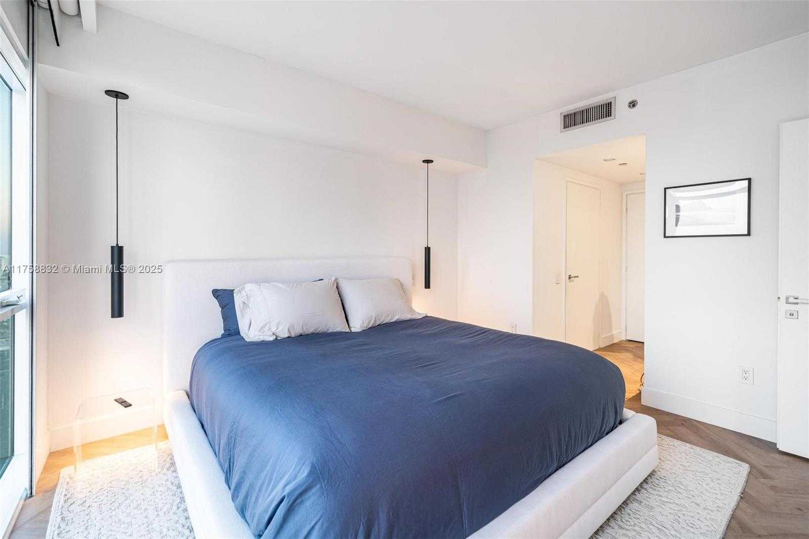 Small Image of 450 ALTON RD #1508, Miami Beach Number 11