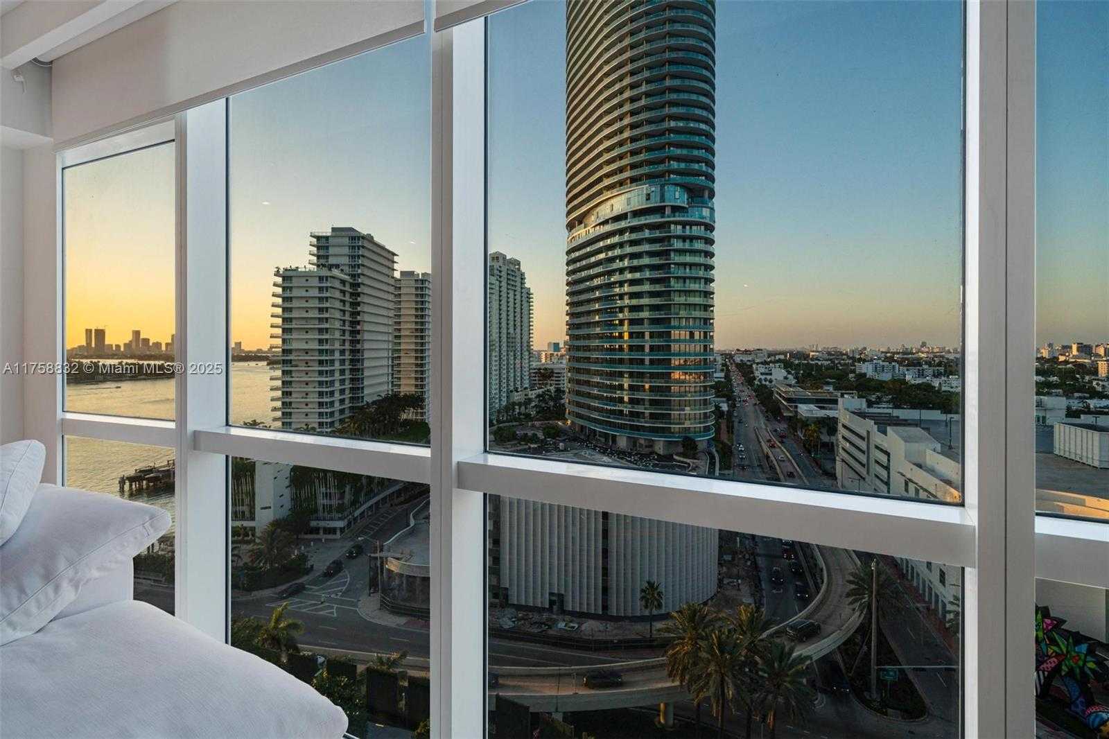 Small Image of 450 ALTON RD #1508, Miami Beach Number 8