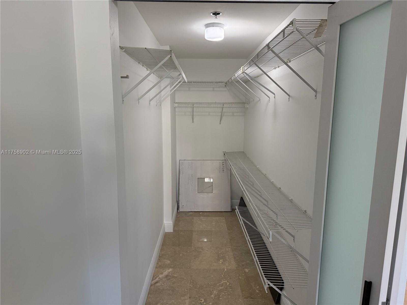 Small Image of 540 BRICKELL KEY DR #410, Miami Number 12