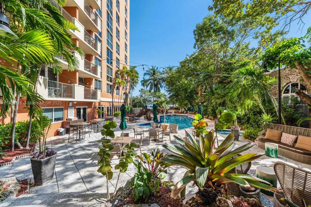 Small Image of 2951 SOUTH BAYSHORE DR #917, Miami Number 10